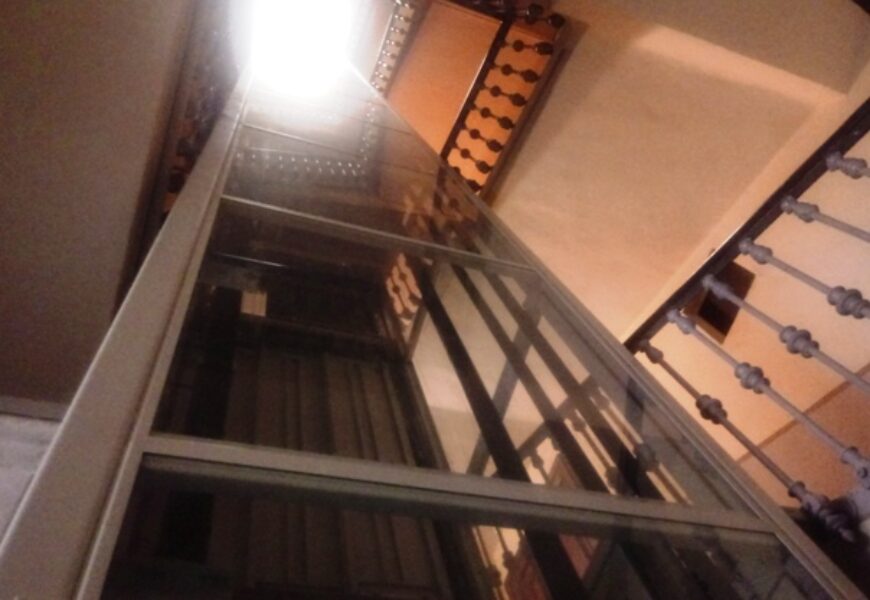Installazione ascensore condominiale: Chi deve pagare?