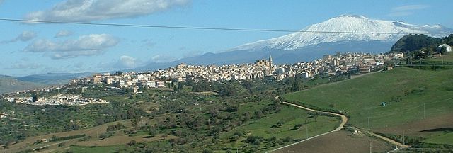Case a 1 euro a Regalbuto (EN): Opportunità di investimento in Sicilia nel cuore dell’isola 1 Regalbuto Panorama