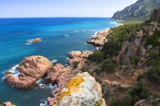Bosa, Sardegna: perché è famosa e le spiagge più belle da visitare. 1 mare Sardegna